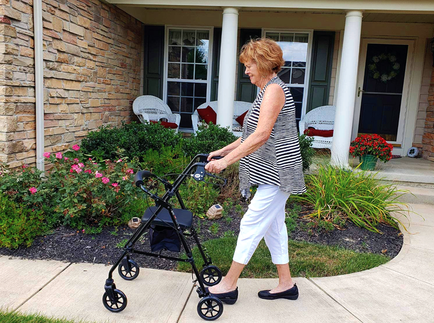 5 Advice to Use a Rolling Walker Properly