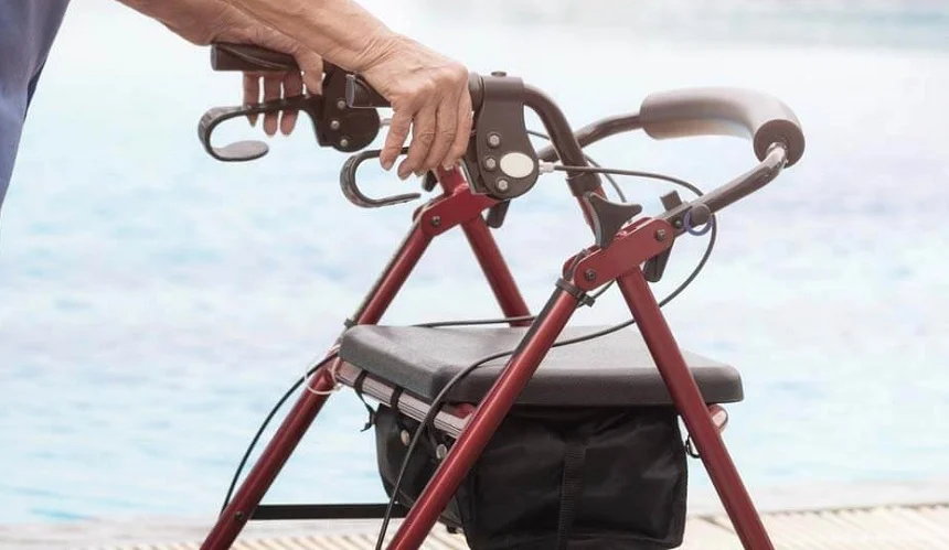 Top 7 Best Walkers for Seniors That Boost Stability