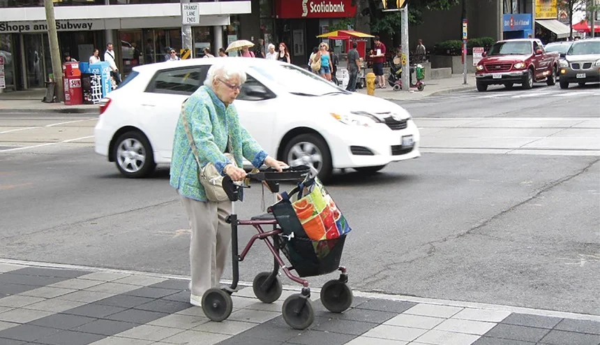 Top 7 Best Walkers for Seniors That Boost Stability