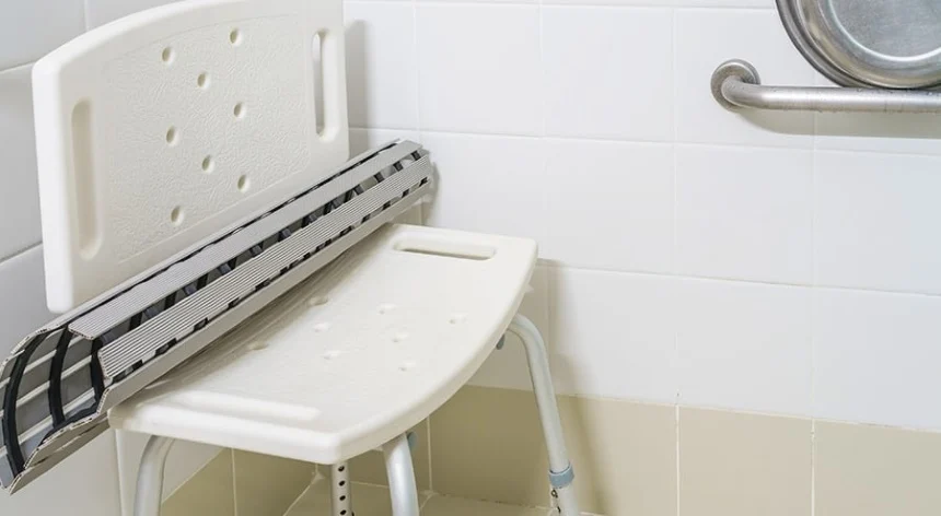 How to Bathe Someone in a Wheelchair