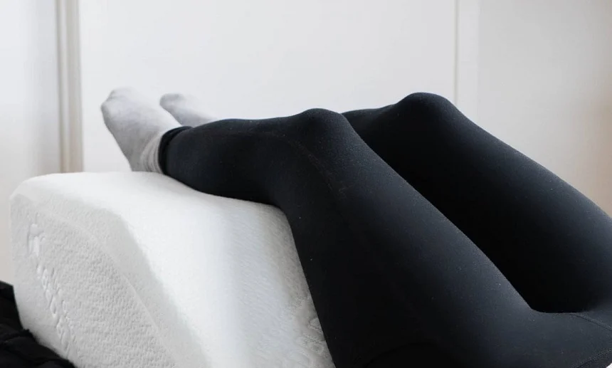 How to Improve Leg Circulation: Learn Possible Reasons and Solutions