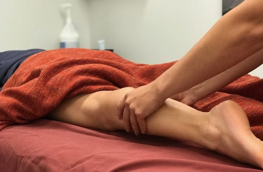 How to Improve Leg Circulation: Learn Possible Reasons and Solutions