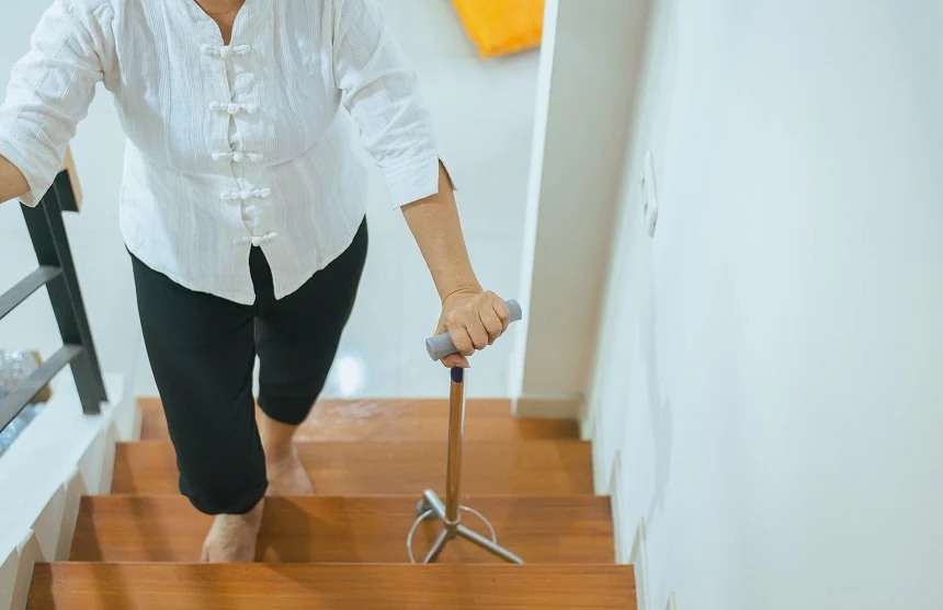 How to Improve Leg Circulation: Learn Possible Reasons and Solutions