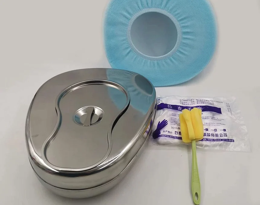 Bedpan accessories improving ease of use for seniors