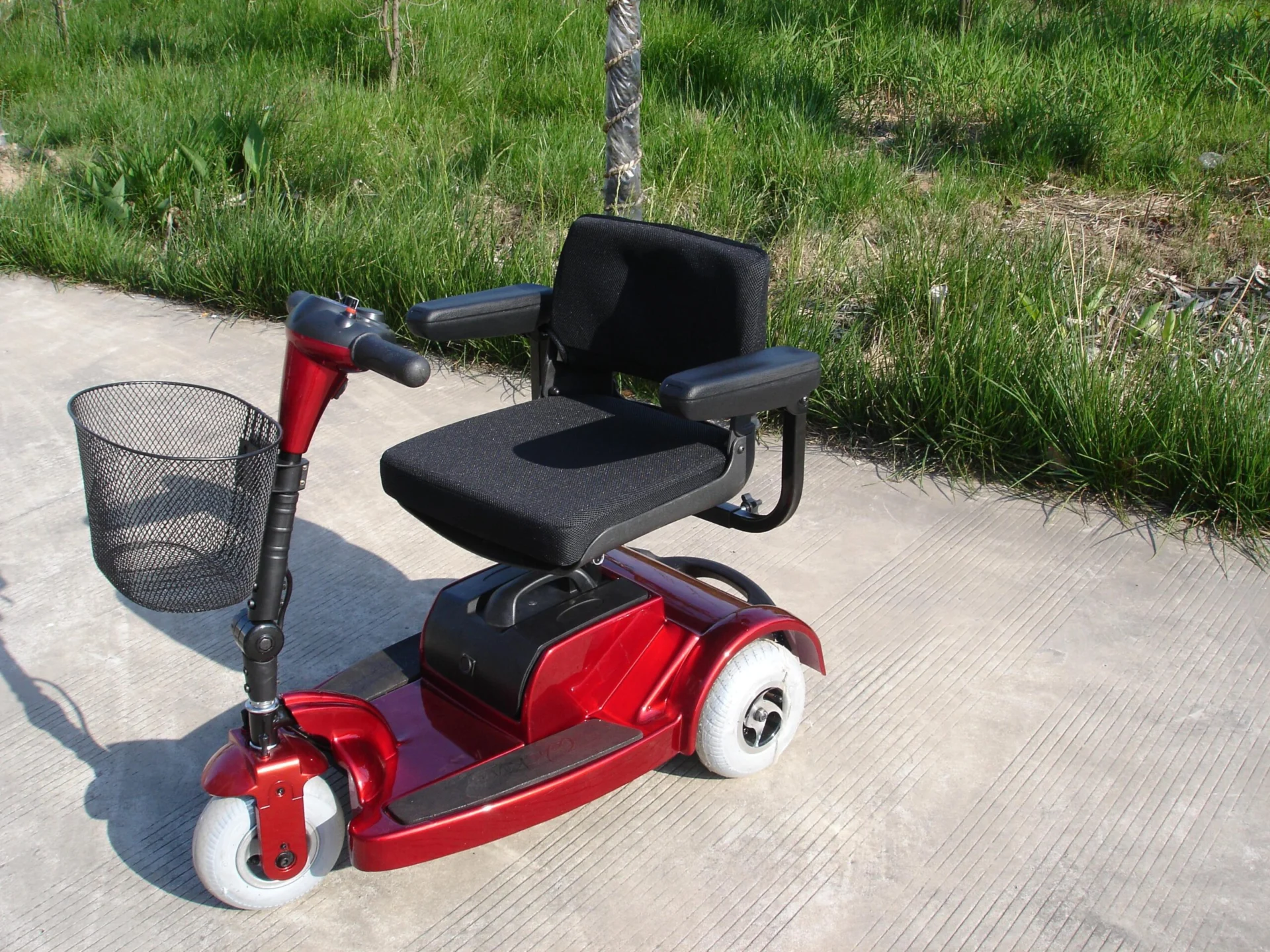 Affordable lightweight mobility scooter: top choice for seniors