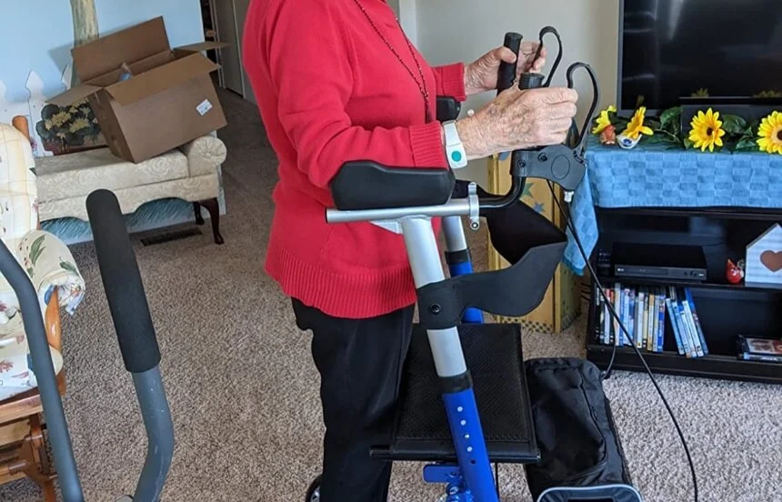 Beyour Walker: ergonomic design for senior comfort and mobility