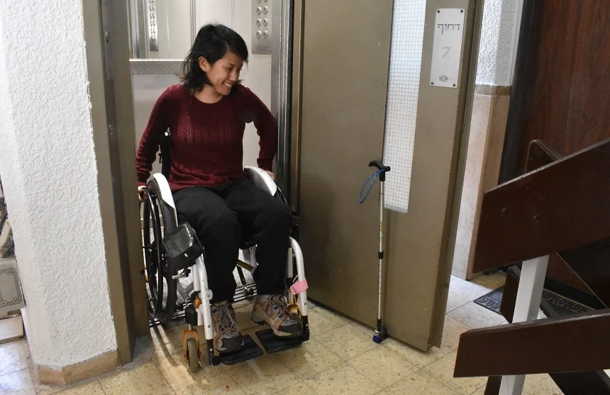 Standard door sizes accommodating wheelchair access for elderly mobility