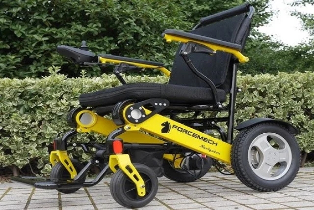 Elderly Person using the Forcemech Navigator