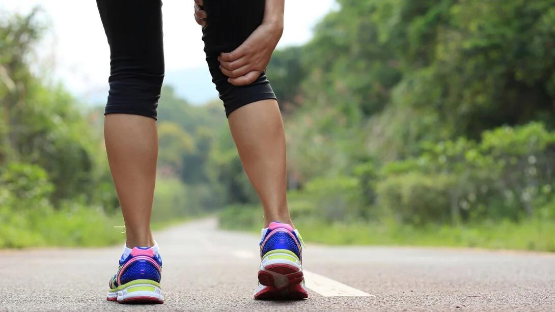 Infographic outlining methods for seniors to enhance leg circulation